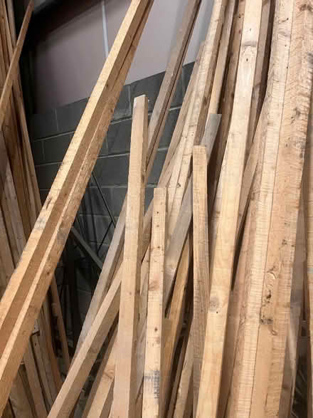 Photo of free long 2 x 2 battons large quantity (Straiton EH20) #1
