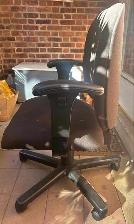 Photo of free Office Chair (North Cleveland Park) #1