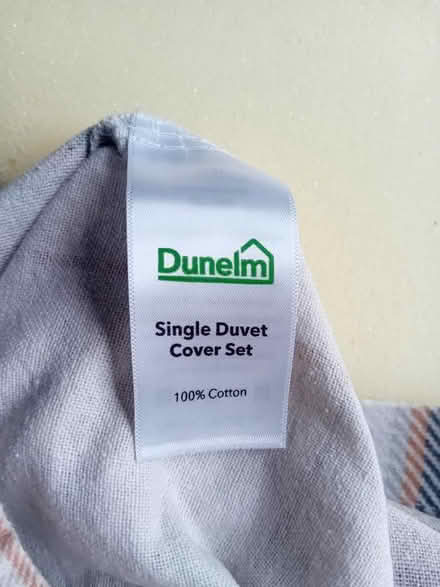 Photo of free Single duvet cover and pillowcase (Ivybridge PL21) #2