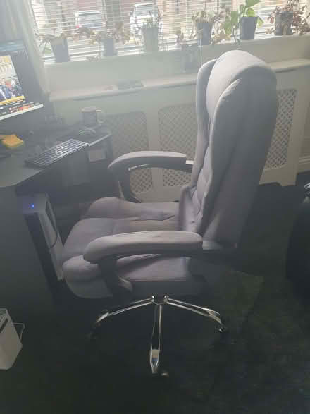 Photo of free pc chair desk chair (Charminster BH8) #3
