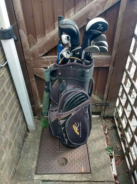 Photo of free Golf clubs and bag x 2 (Owlsmoor GU47) #2
