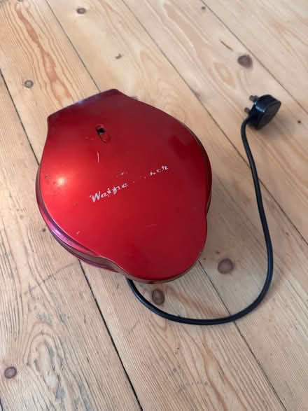 Photo of free Waffle maker (Cambridge Heath E9) #1
