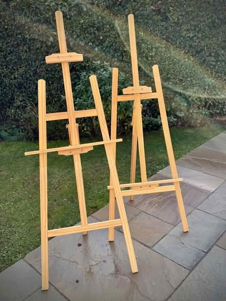 Photo of free 2 easels (Princes Risborough HP27 9) #1