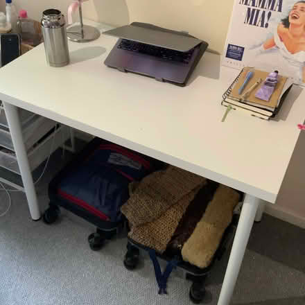 Photo of free ikea white table (Putney SW15) #1