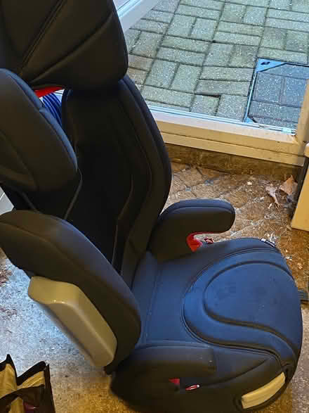 Photo of free Child’s car seat (Frimley .. paddock hill GU16) #3