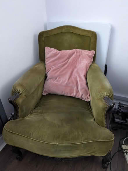 Photo of free Vintage arm chair (Wimbledon SW19) #3
