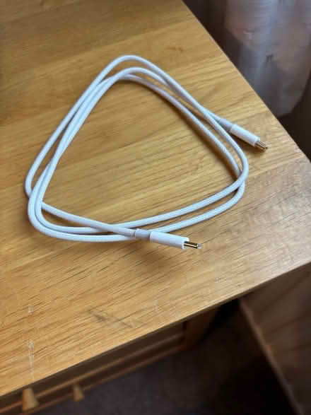 Photo of free USB C to USB C charging cable (Burbage SK17) #1