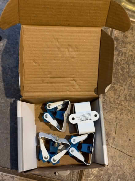 Photo of free 4 tool holders (Sanderstead CR2) #1