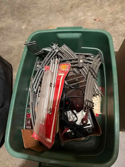 Photo of free O gauge model railroad parts (Crofton (Briarleigh)) #3