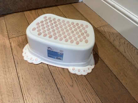 Photo of free Child's stepstool (Jericho OX2) #1