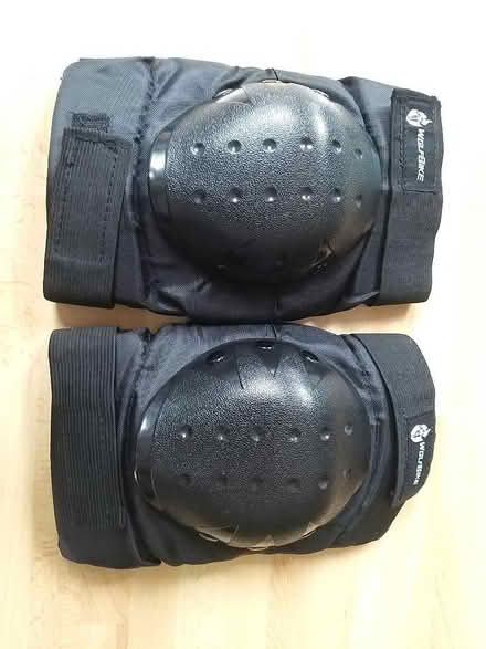 Photo of free Wolf Bike knee pads (Penwortham PR1) #1
