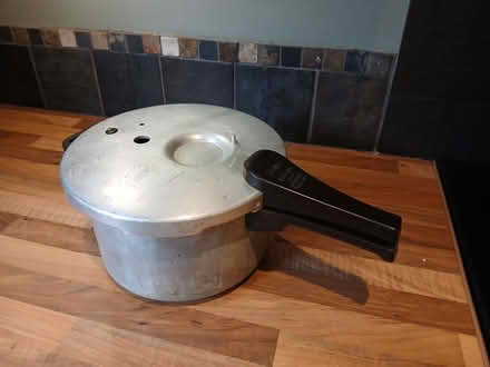 Photo of free Large Aluminium Pan (Haworth BD22) #1