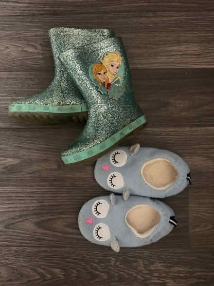 Photo of free Size 9 wellies and slippers (Brockworth GL3) #1