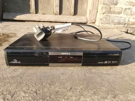 Photo of free Humax Freesat TV receiver (Dutlas LD7) #1