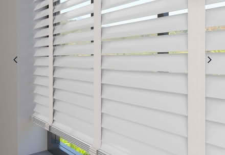 Photo of free Venetian blinds - real wood, gloss (Finsbury Park N4) #1