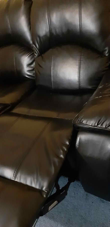 Photo of free 3 seater settee, leg recliner (Stamford Hill) #1