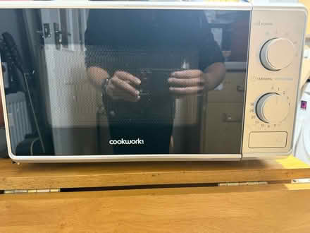 Photo of free Microwave (Tottenham Hale N15) #1