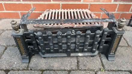 Photo of free fire grate (Compton Acres NG2) #1