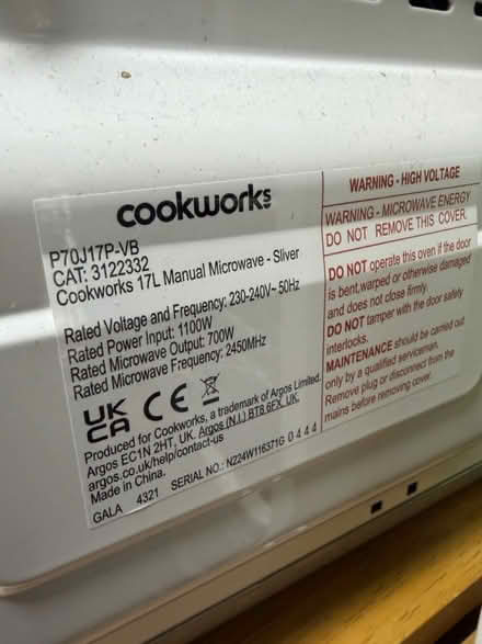 Photo of free Microwave (Tottenham Hale N15) #3