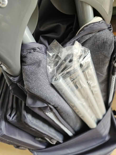 Photo of free Travel cot with carry case (HA3 Harrow) #2