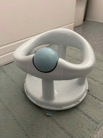 Photo of free Child bath seat (LE19 Enderby) #3