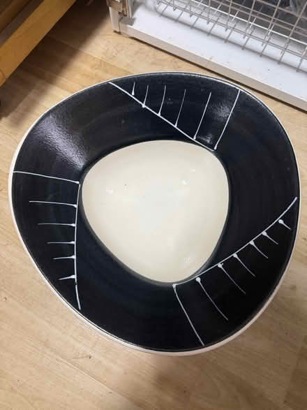 Photo of free Tre Ci serving bowl (Tottenham Hale N15) #1