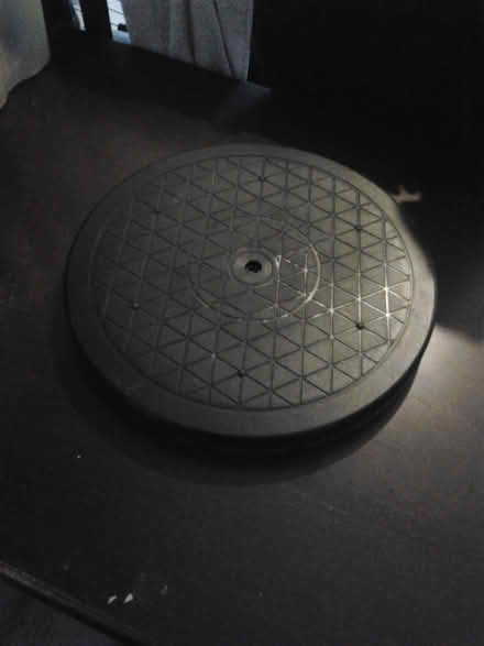 Photo of free TV / Monitor stand (Staines-upon-Thames TW18) #1