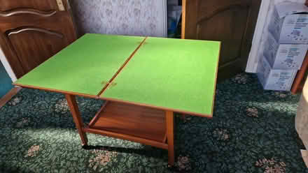 Photo of free Table on wheels with extending top (Bexleyheath DA6) #1
