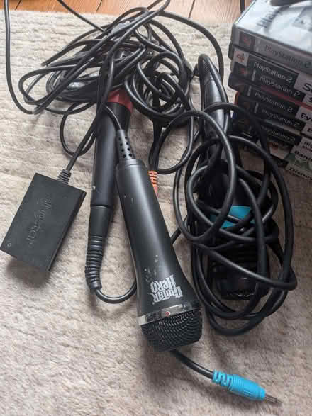 Photo of free PS2 games, camera and microphones (Vale LA1) #2