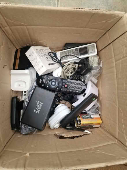 Photo of free Miscellaneous electricals (Cambridge CB24 Impington) #2