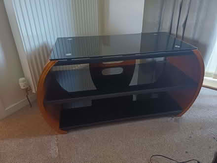 Photo of free Tv stand. (Dunfermline KY11) #1