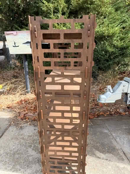 Photo of free shelf (El Camino/shoreline/Miramonte) #2