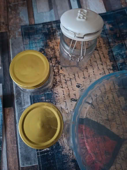 Photo of free Storage jars and dishes (Mereoak Park RG2) #2