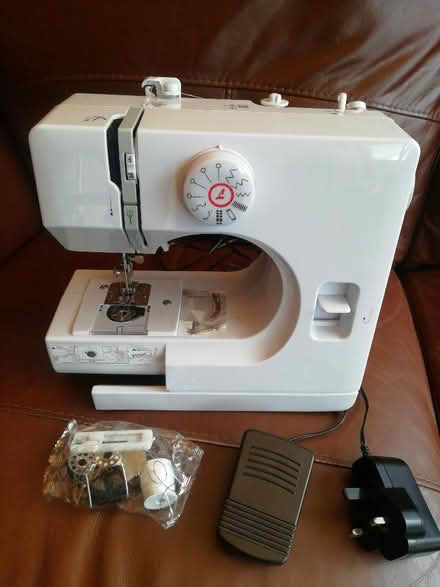 Photo of free Sewing machine (Sewerby YO16) #1