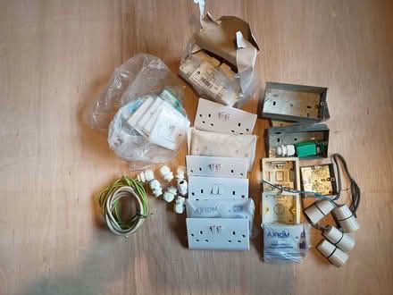 Photo of free Sundry electrical bits (Upper Wolvercote OX2) #1