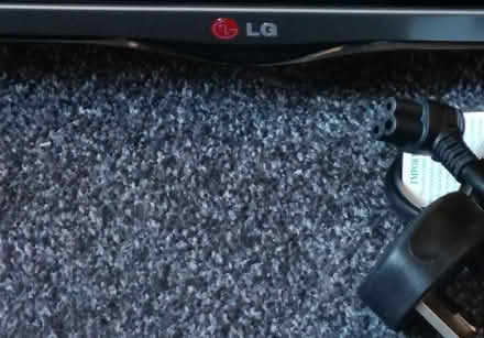 Photo of free LG TV with Remote and Power Cable (South Side Paisley PA2) #2
