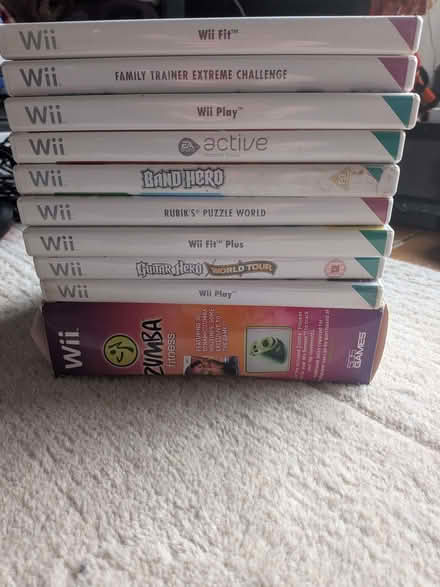 Photo of free Wii games and steering wheel (Vale LA1) #1
