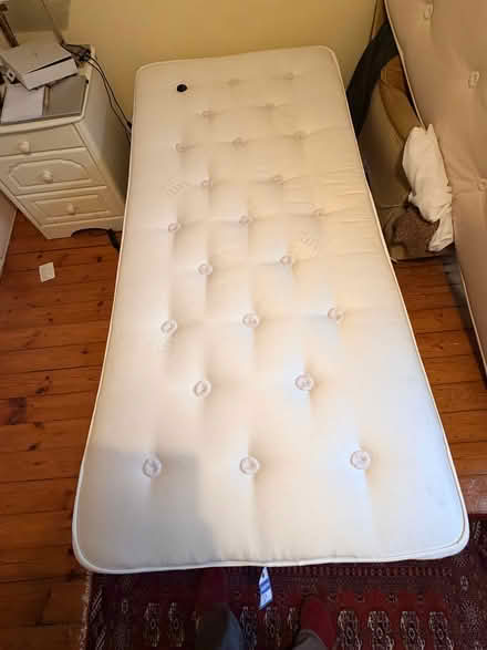 Photo of free Millbrook Wool Luxury 1000 Pocket SINGLE Mattress - Medium (Rodmell BN7) #1