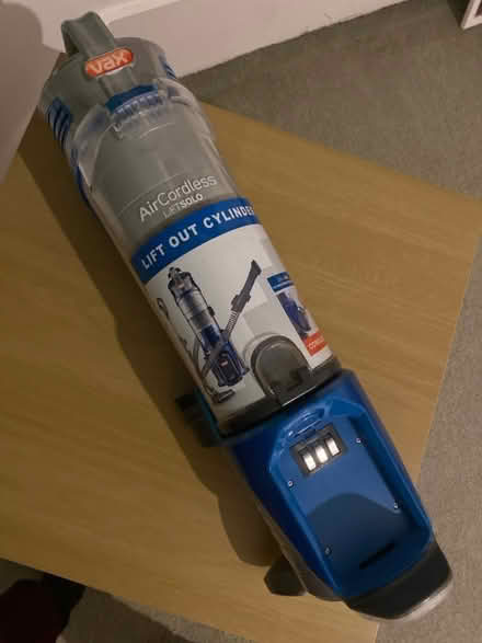 Photo of Vax lift solo base for this lift out cylinder (Fiveways BN1) #1