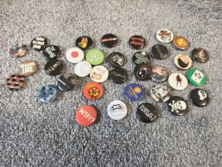 Photo of free Round badges collection (Dawlish EX7) #1
