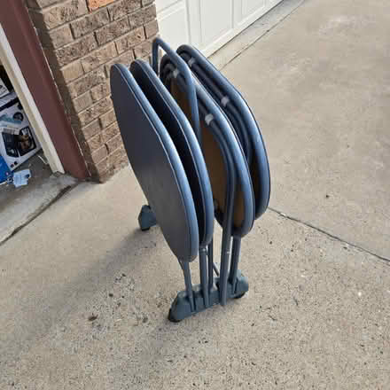 Photo of free TV tables with carrier (Juan Tabo and Comanche) #2
