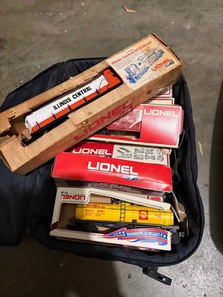 Photo of free O gauge model railroad parts (Crofton (Briarleigh)) #1