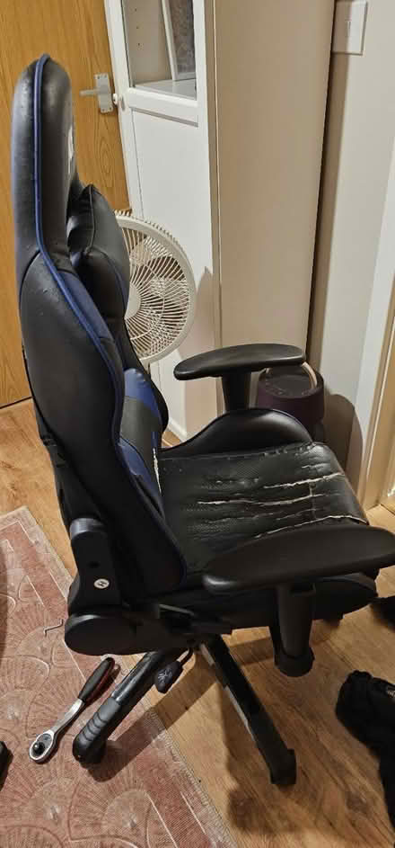 Photo of free Gaming chair (Fenny Stratford MK17) #1