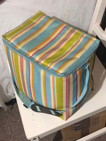 Photo of free Cooler Bag & Flasks (Neasden NW10 near McDonald) #1