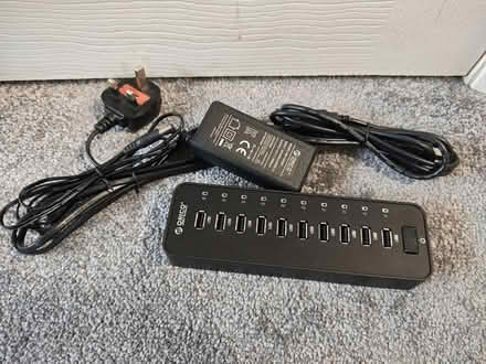Photo of free 10 port powered usb hub (Dawlish EX7) #1