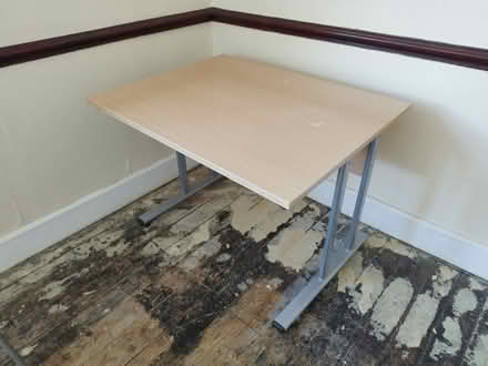 Photo of free Desk (Prestonfield EH16) #1