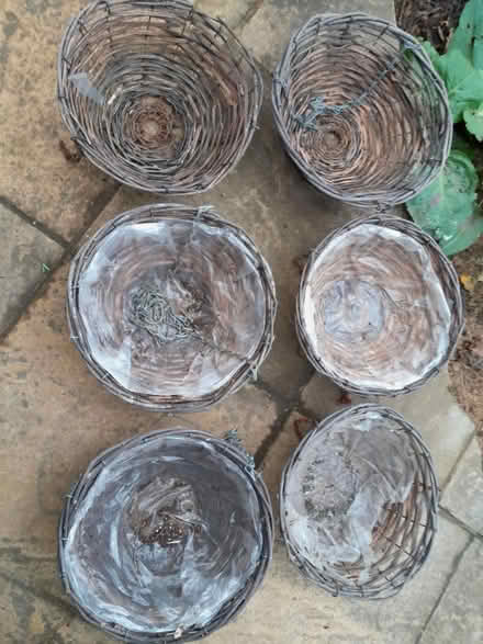 Photo of free Hanging baskets (Newmarket/New Cheveley Rd CB8) #1
