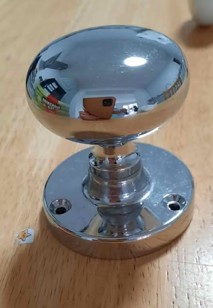 Photo of free Door knob - single only (Woodley RG6) #1