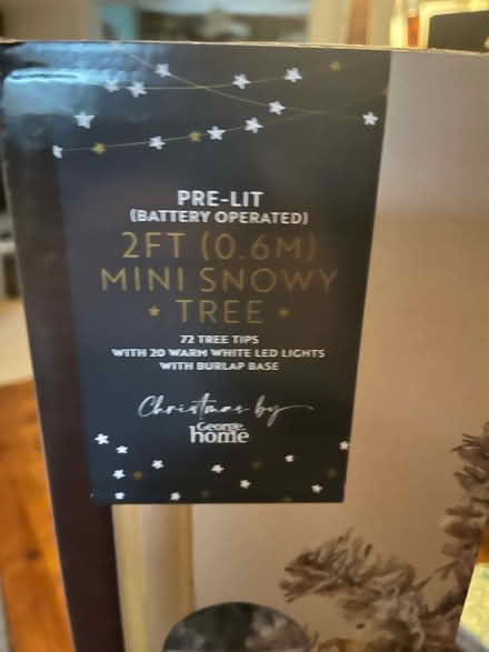 Photo of free Unused pre-lit Christmas tree (Oxford OX33) #1