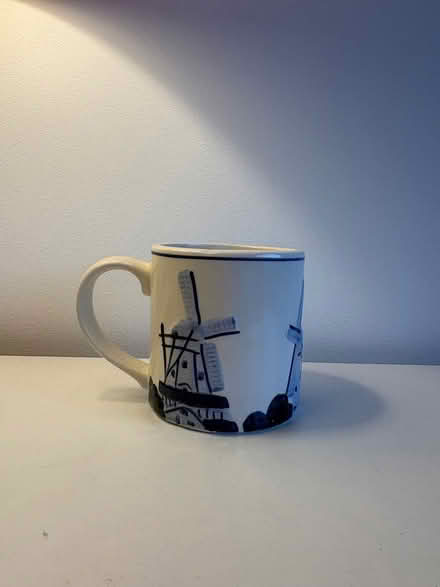 Photo of free Holland traditional mug (Poynton Sk12 1qb) #3